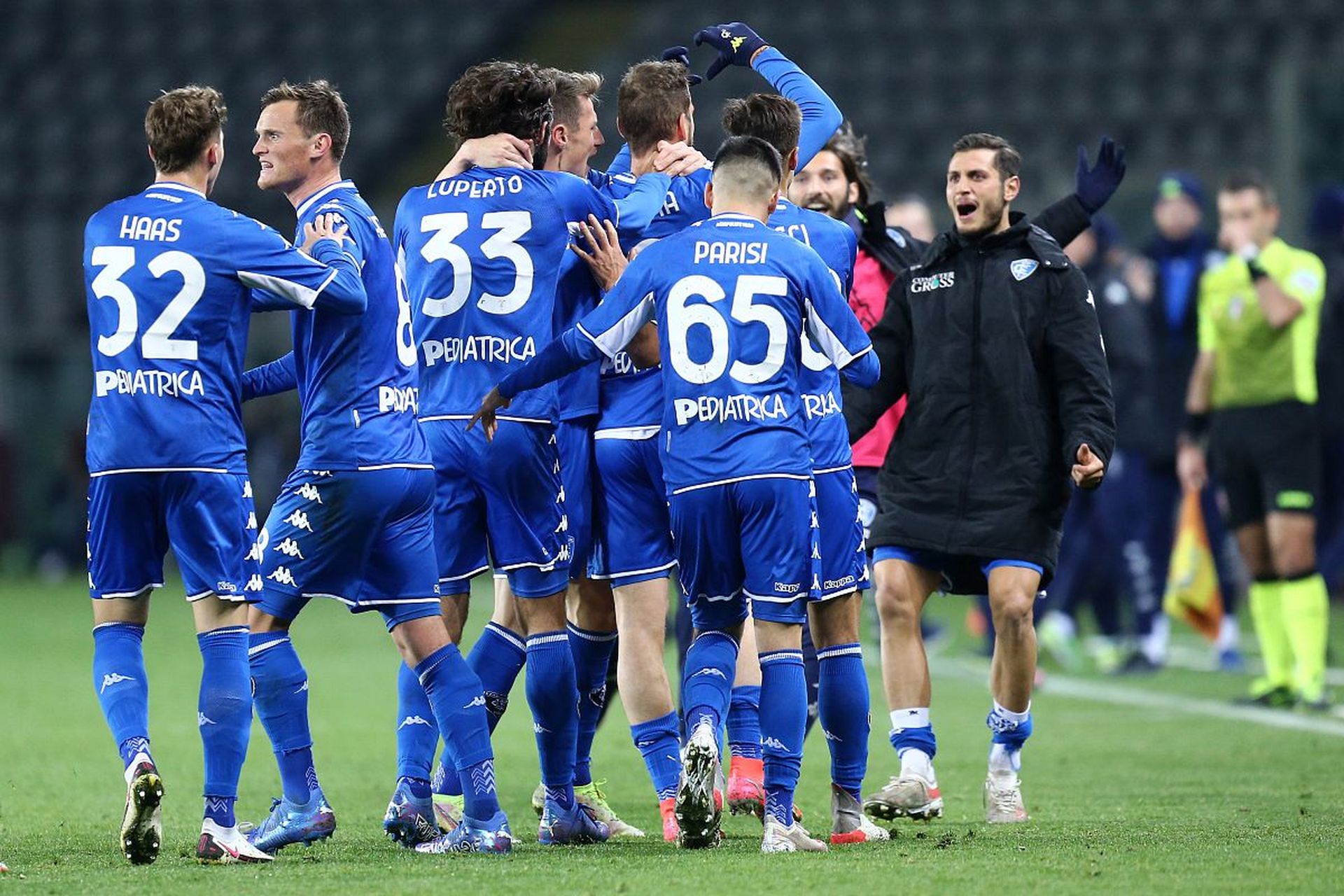 而引入了门 而引入了门