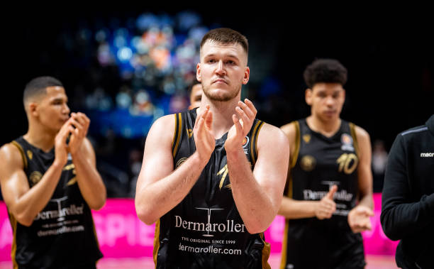 郑钦文的抢 郑钦文的抢